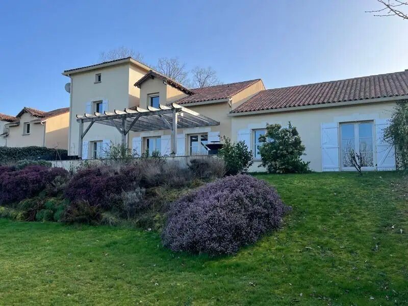 Maison à vendre, 201m², Rouzède