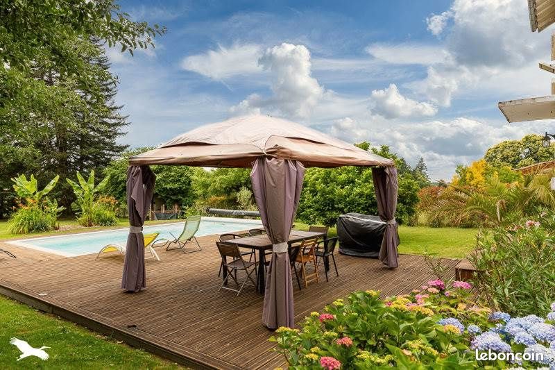 Maison à vendre, 200m², Saint-Yrieix-la-Perche