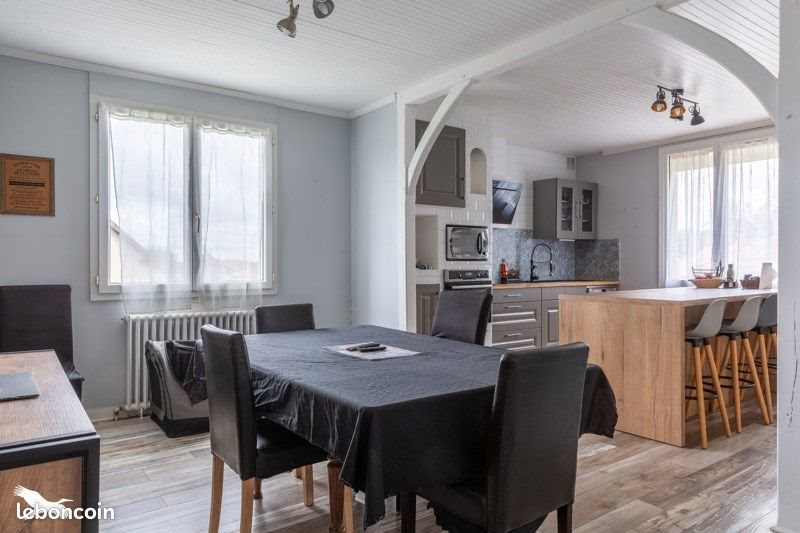 Maison à vendre, 200m², Saint-Yrieix-la-Perche