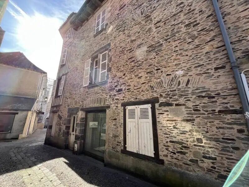 Appartement à vendre, 230m², Saint-Yrieix-la-Perche