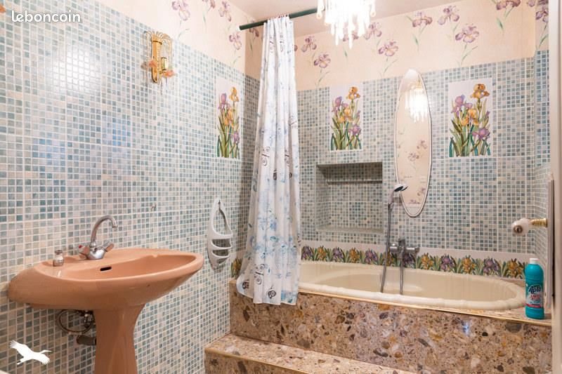Maison à vendre, 290m², Saint-Yrieix-la-Perche