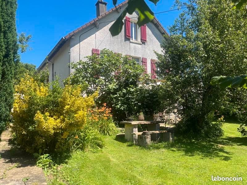 Maison à vendre, 125m², Saint-Yrieix-la-Perche