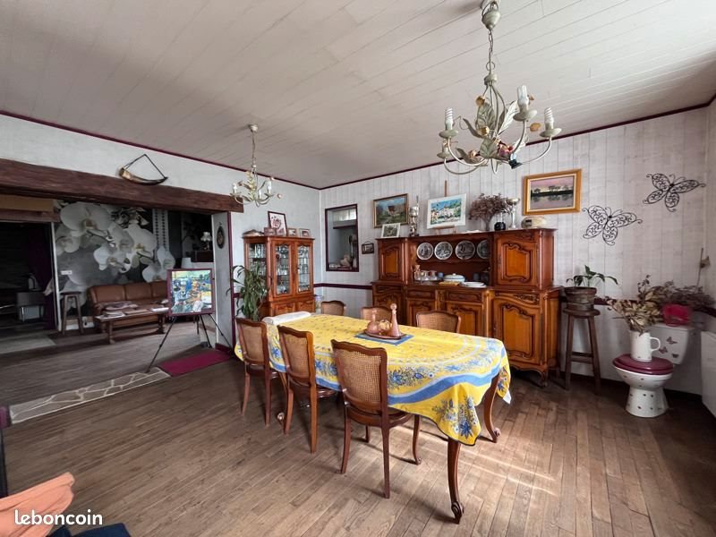 Maison à vendre, 125m², Saint-Yrieix-la-Perche