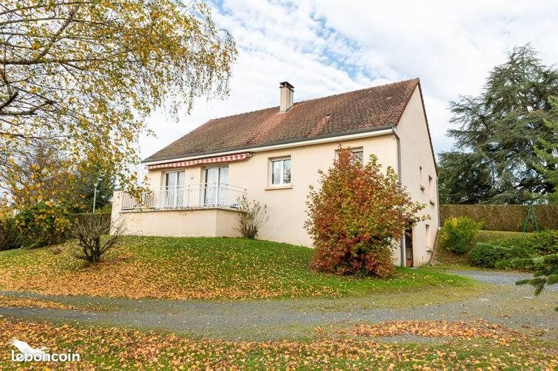 Maison à vendre, 144m², Saint-Yrieix-la-Perche