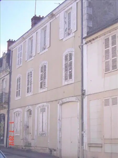 Appartement à vendre, 258m², Saint-Yrieix-la-Perche