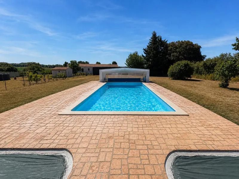 Maison à vendre, 123m², Soulignonne