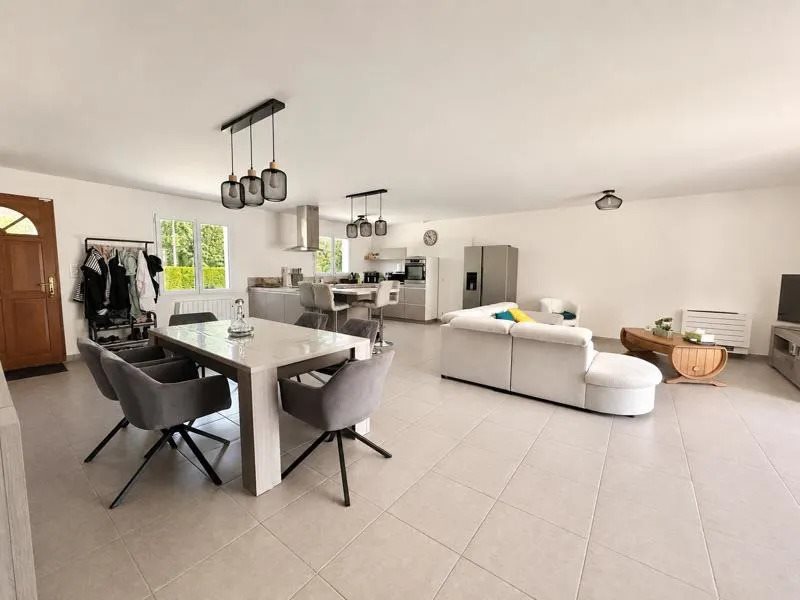 Maison à vendre, 123m², Soulignonne