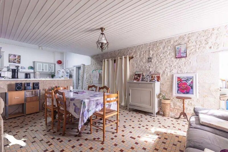 Maison à vendre, 212m², Sainte-Gemme