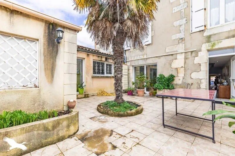 Maison à vendre, 167m², Pont-l'Abbé-d'Arnoult