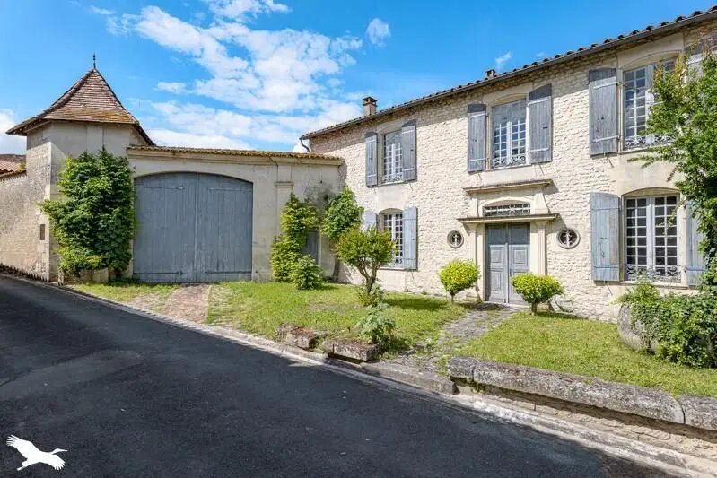 Maison à vendre, 246m², Pérignac
