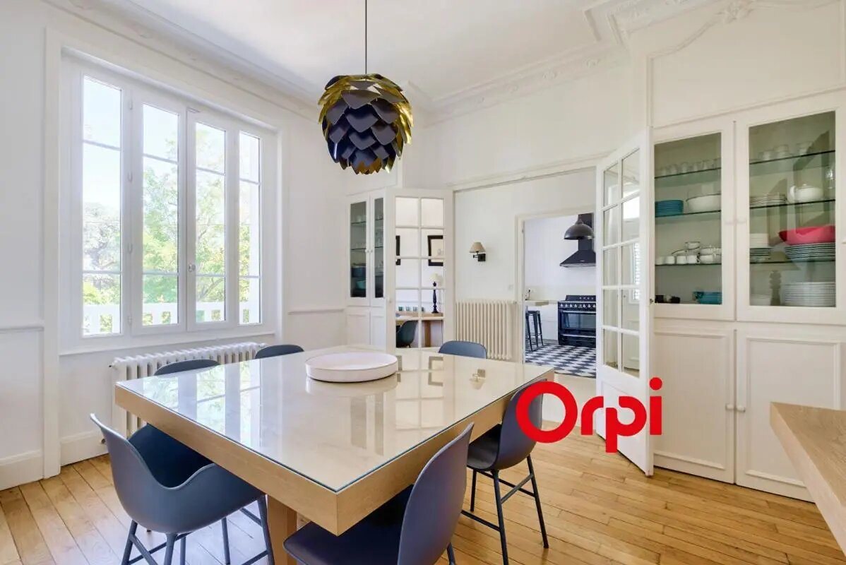 Maison à vendre, 240m², Fontaines-sur-Saône