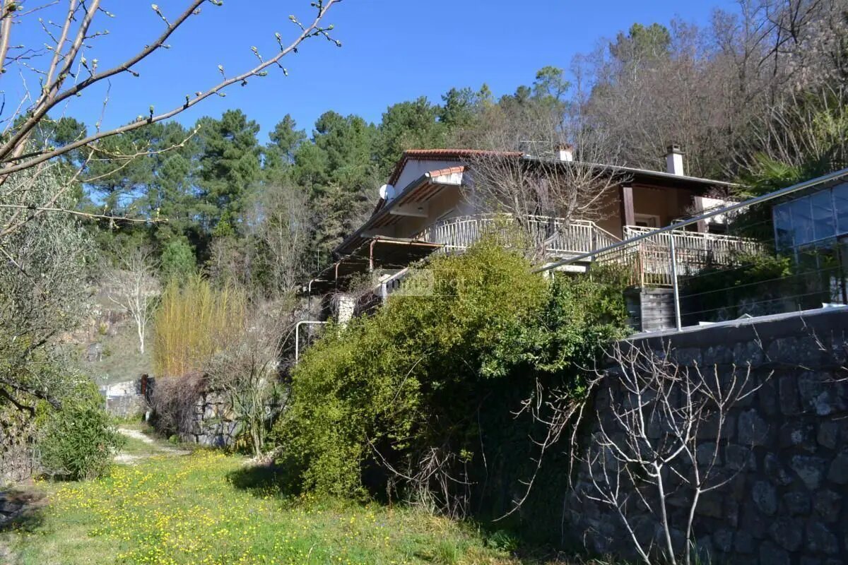 Maison à vendre, 139m², Largentière