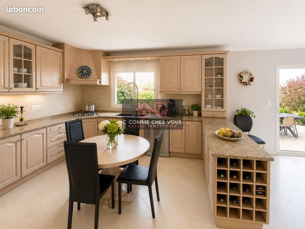 Maison à vendre, 203m², Férolles-Attilly