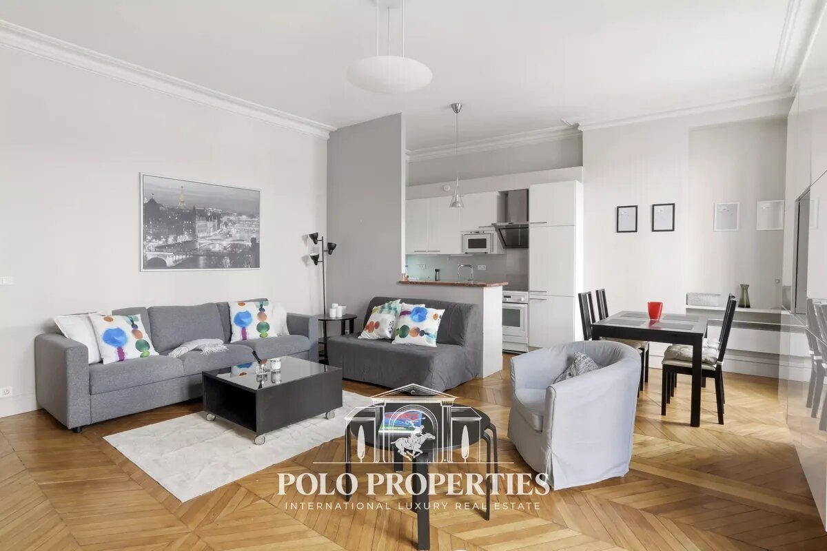 Appartement à louer, 77m², Paris 8ème