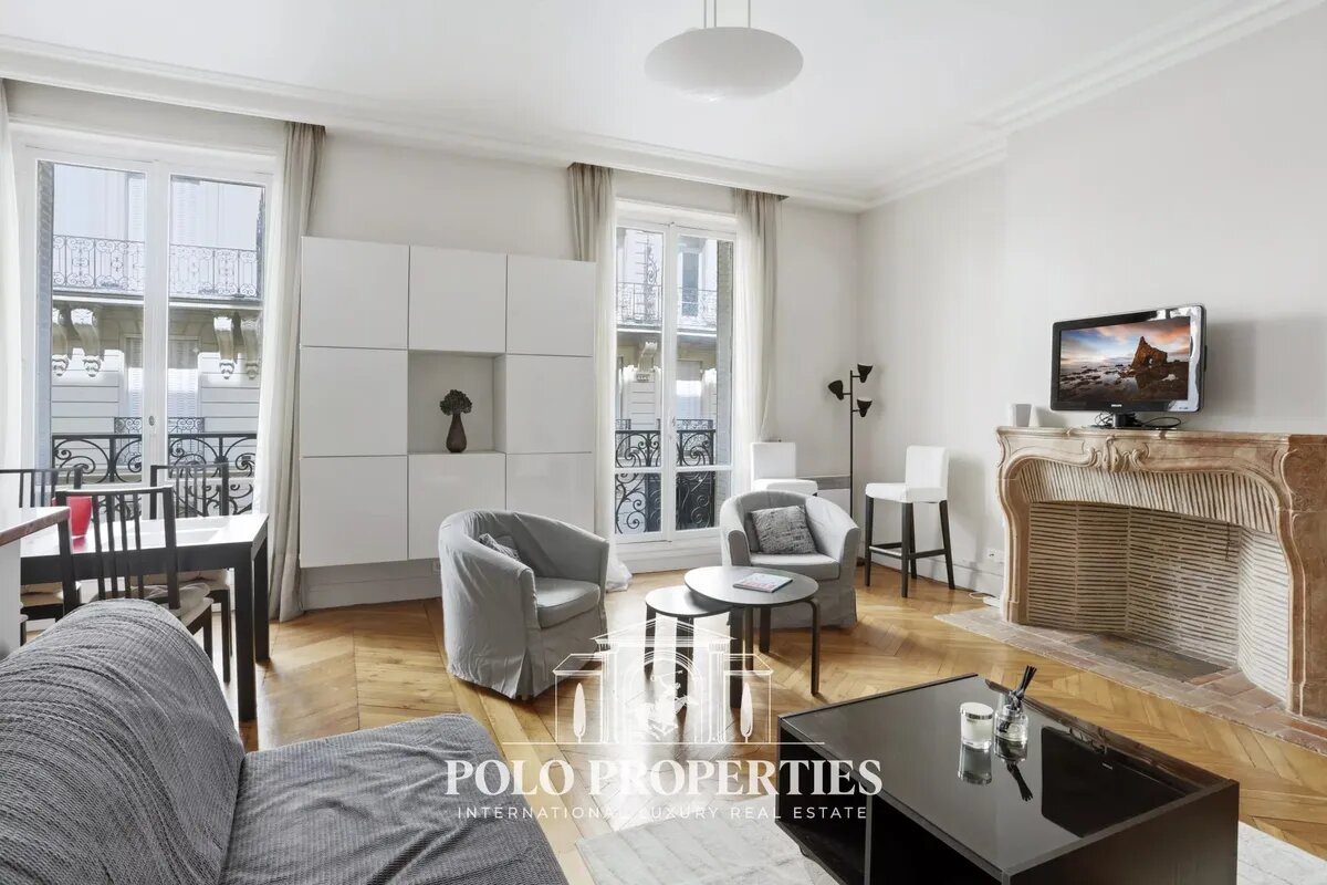 Appartement à louer, 77m², Paris 8ème