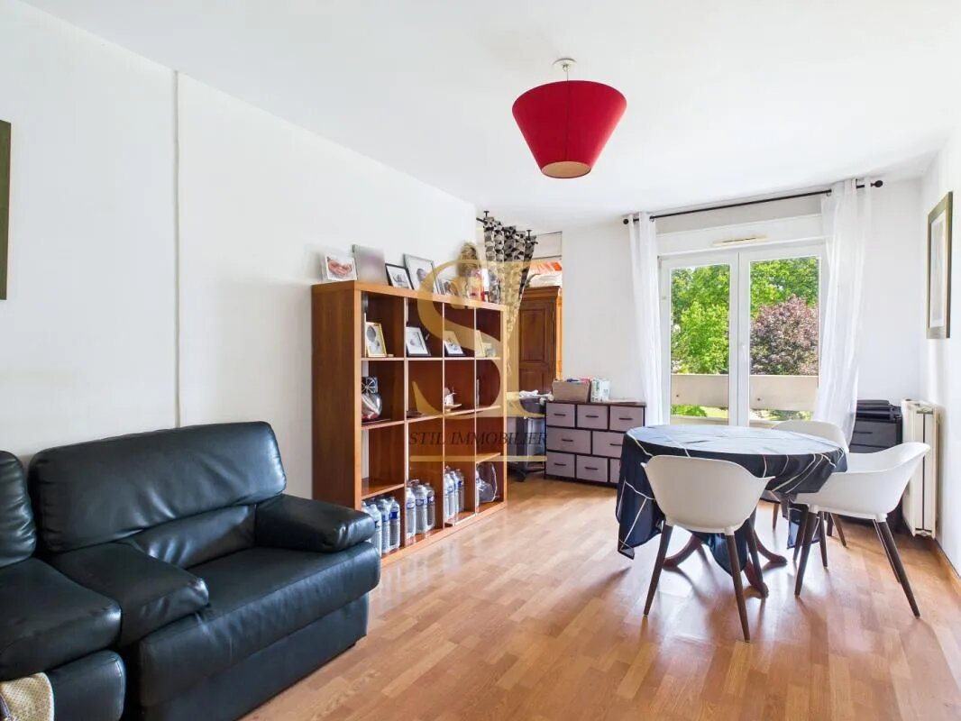 Appartement à louer, 46m², Evry
