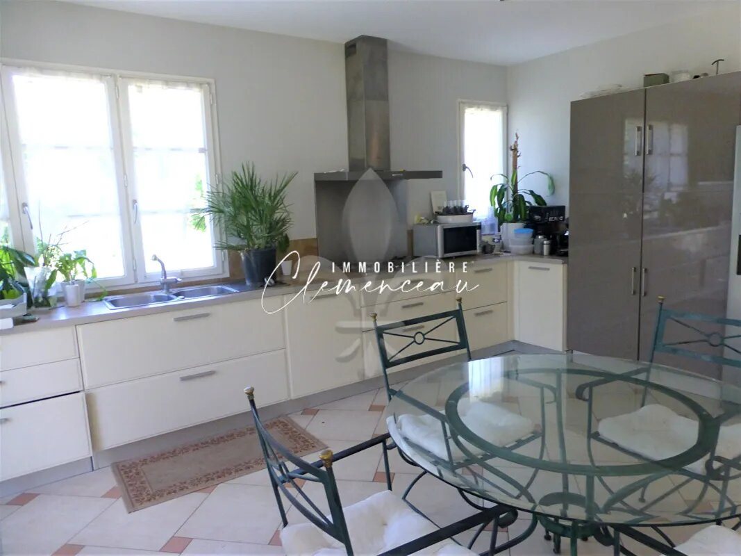 Maison à louer, 272m², Orgeval