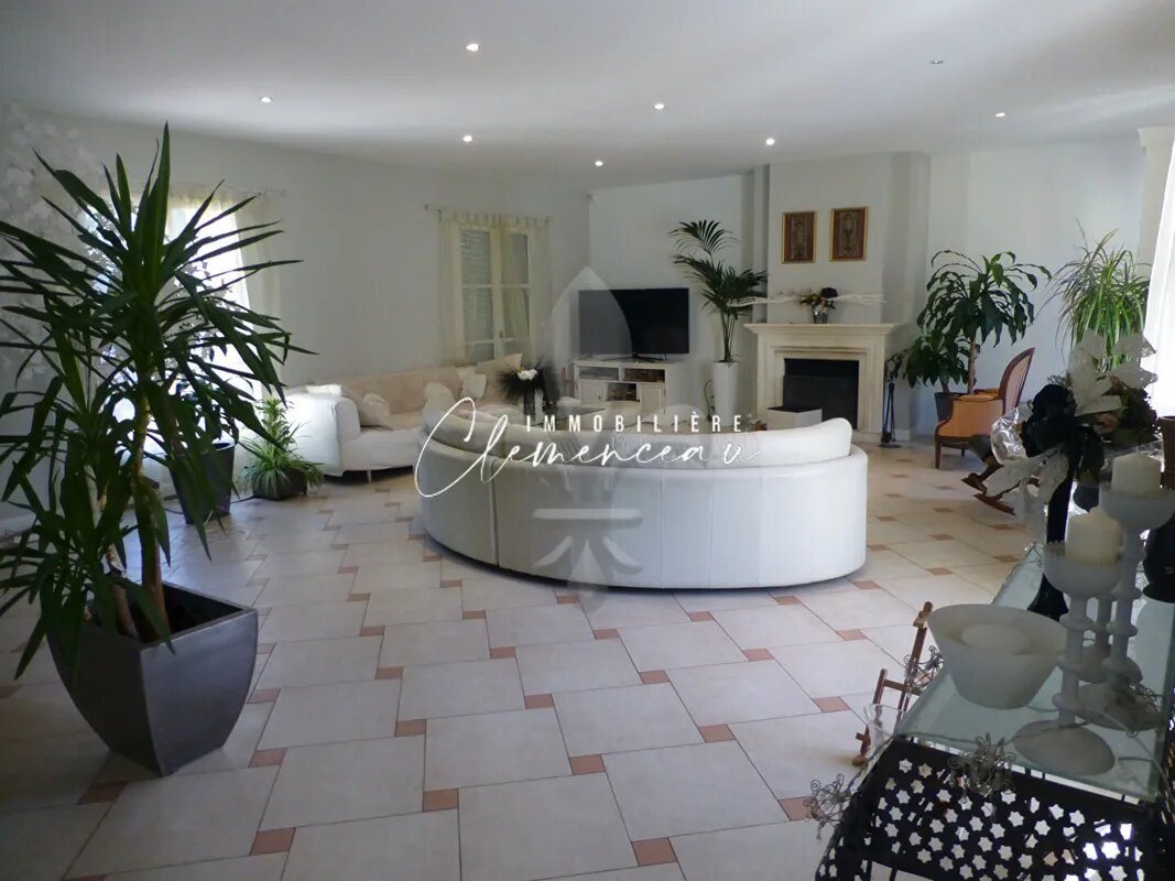 Maison à louer, 272m², Orgeval