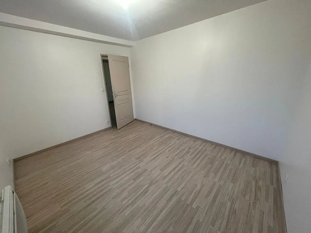 Appartement à louer, 74m², Sammeron