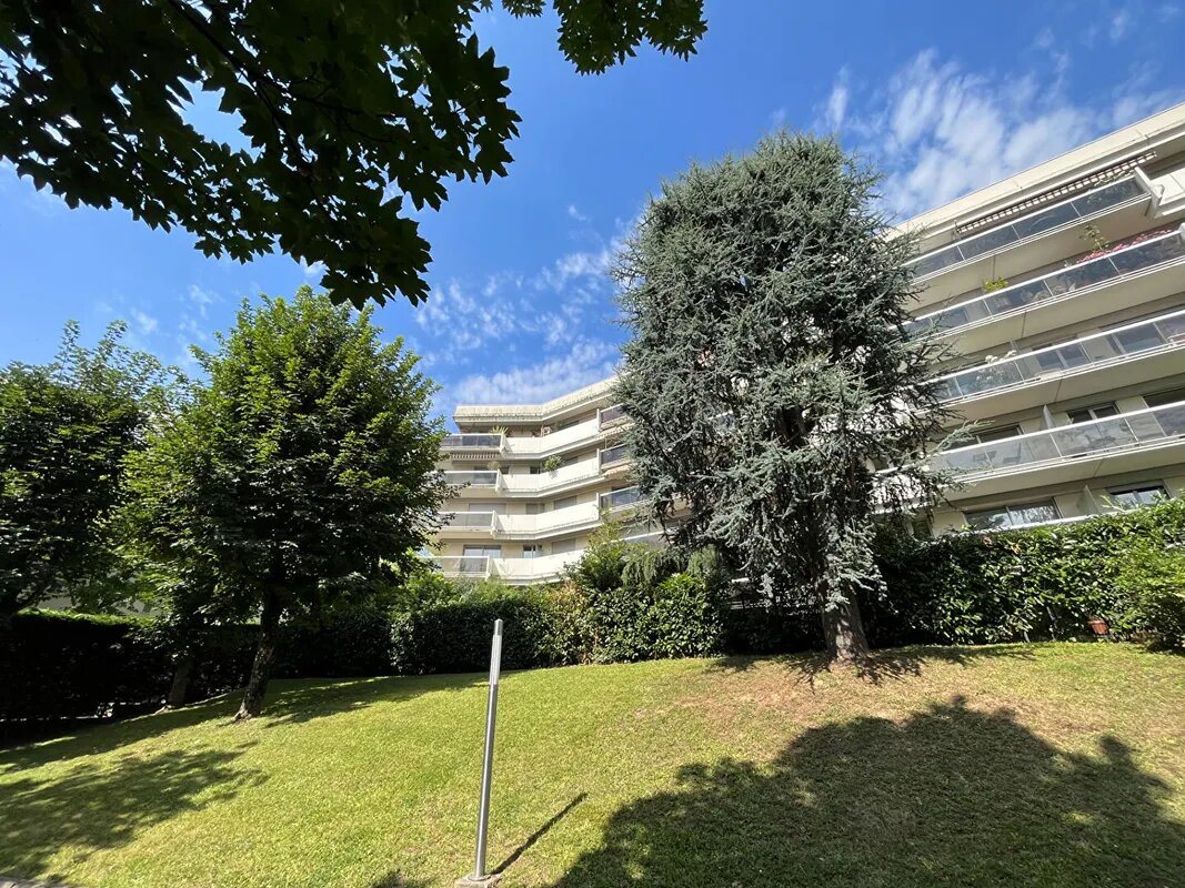 Appartement à vendre, 78m², Suresnes