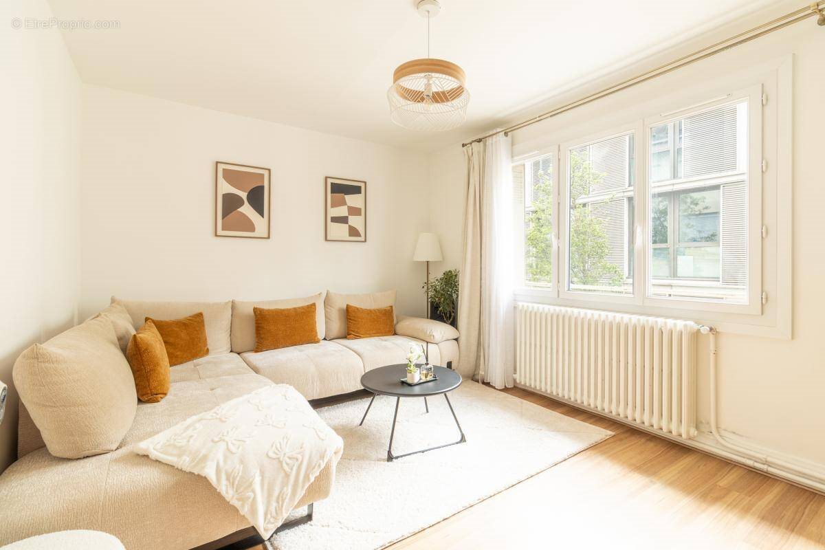 Appartement à vendre, 237m², Mantes-la-Jolie