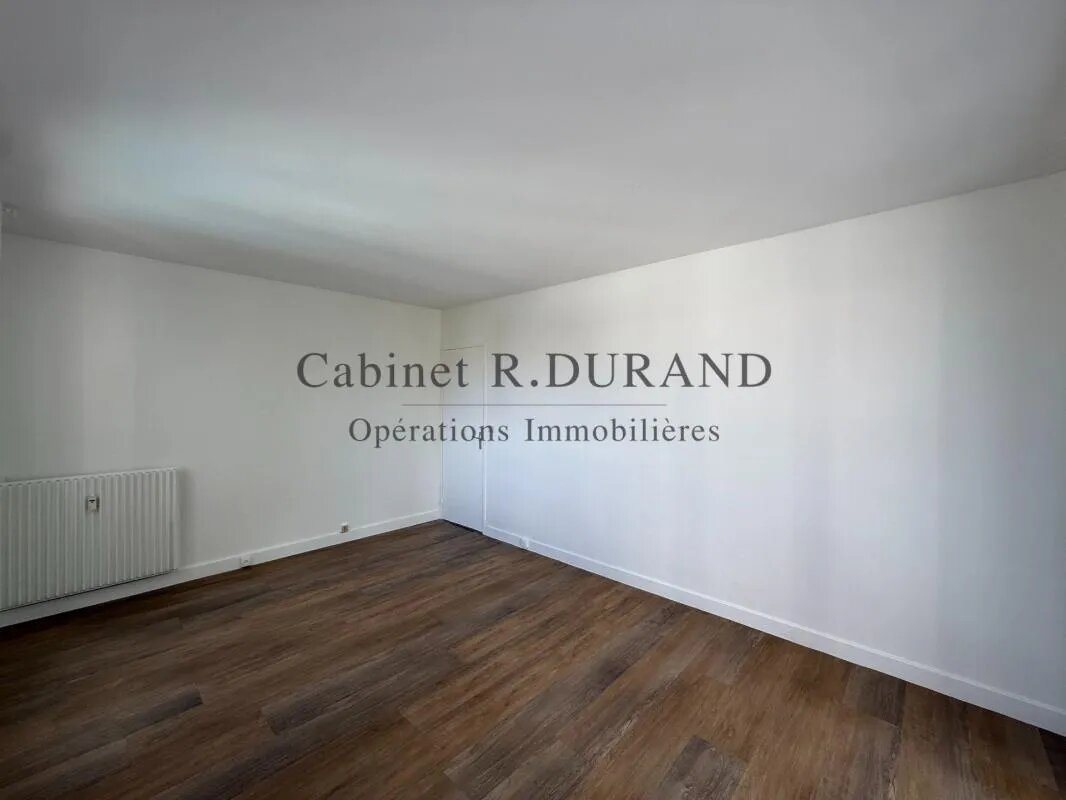 Appartement à louer, 42m², Courbevoie