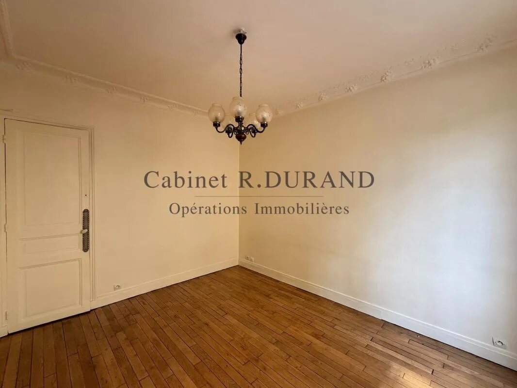 Appartement à louer, 35m², Courbevoie