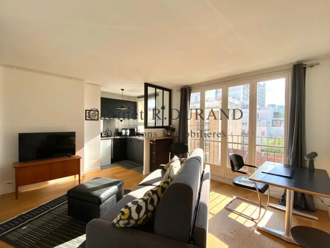 Appartement à louer, 28m², Courbevoie