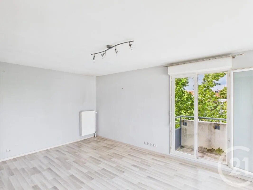 Appartement à vendre, 61m², Trappes