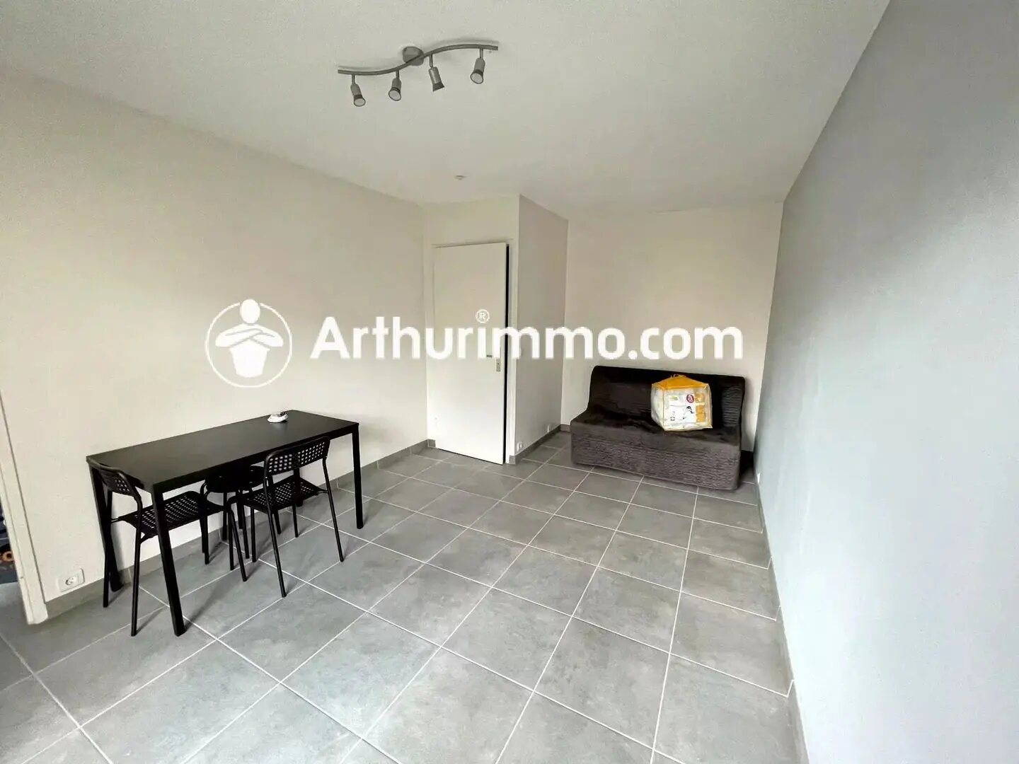 Appartement à louer, 22m², Moissy-Cramayel