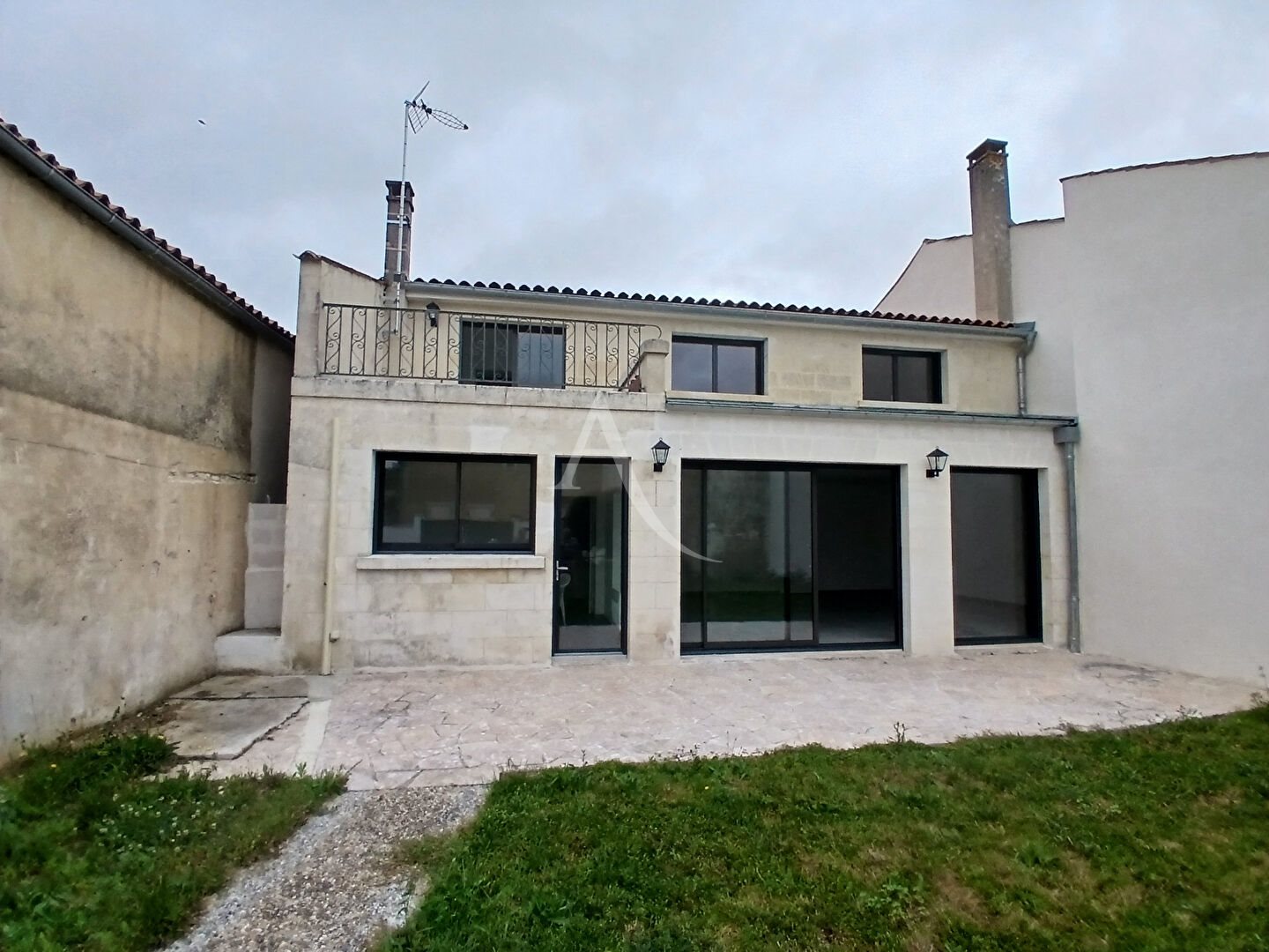 Maison à vendre, 190m², Saint-Hilaire-de-Villefranche