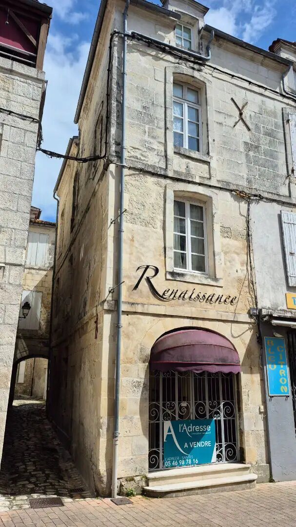 Maison à vendre, 116m², Saintes