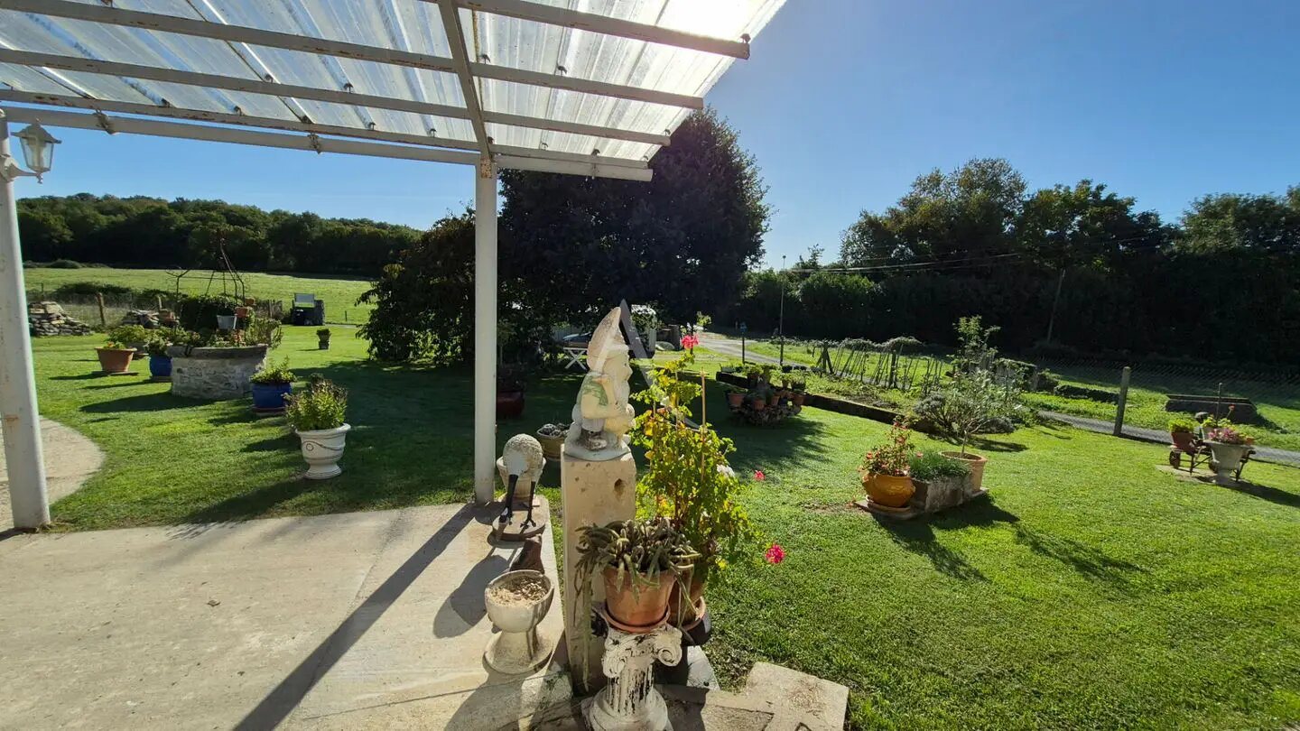 Maison à vendre, 189m², Chermignac