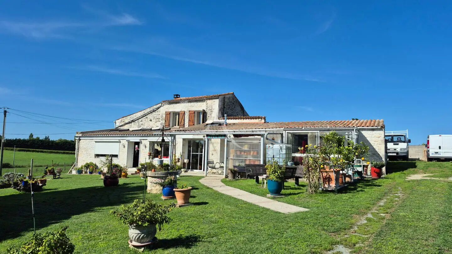 Maison à vendre, 189m², Chermignac