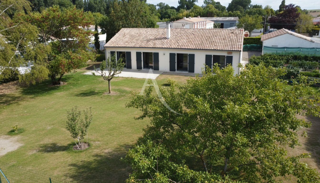 Maison à vendre, 120m², Semussac