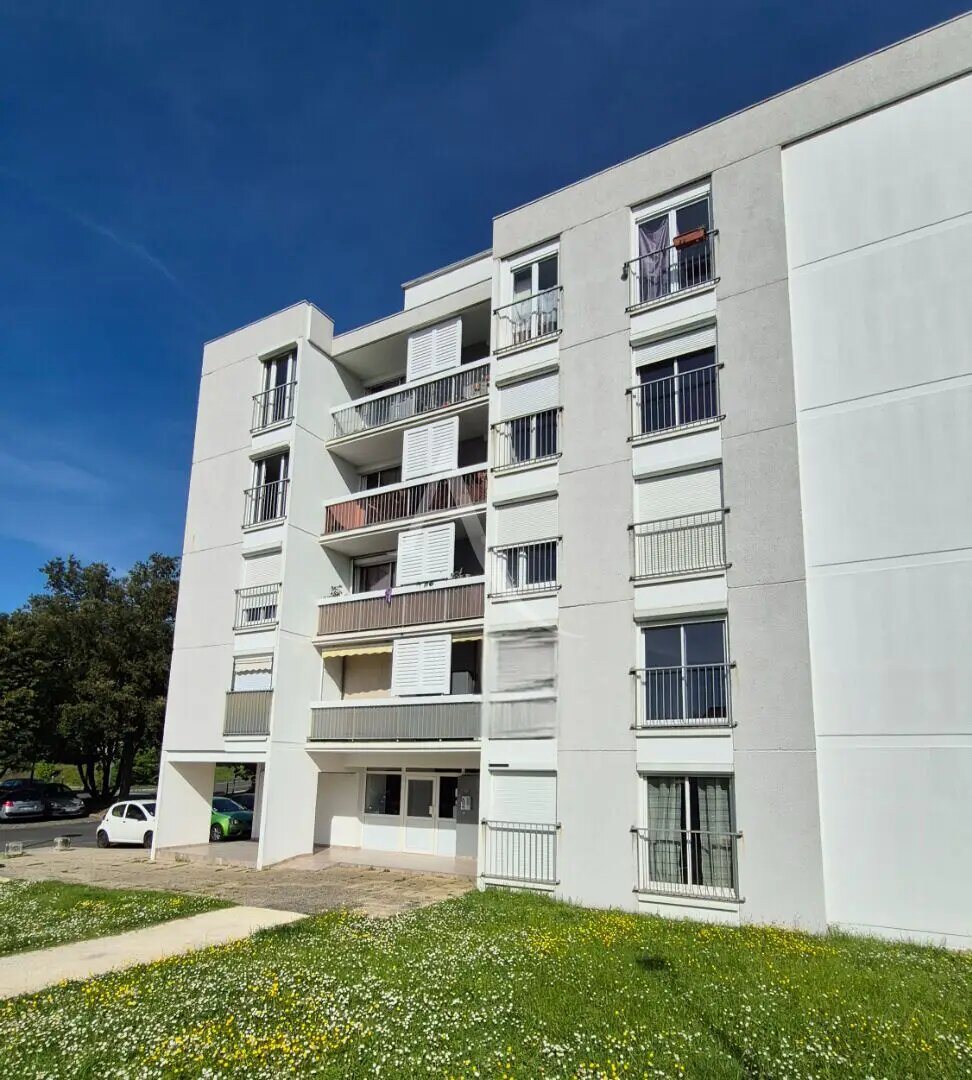 Appartement à vendre, 69m², Saintes