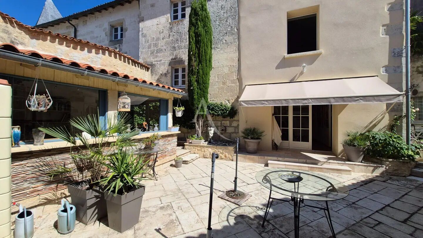 Maison à vendre, 177m², Saint-Jean-d'Angély