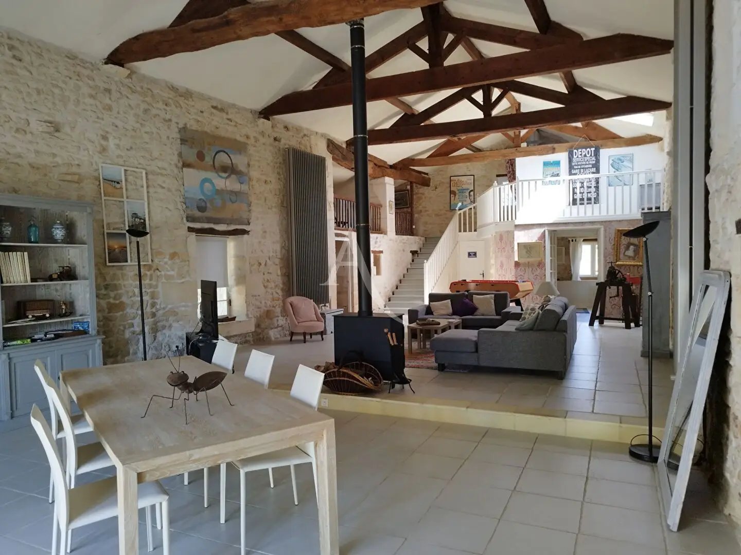 Maison à vendre, 247m², Gémozac