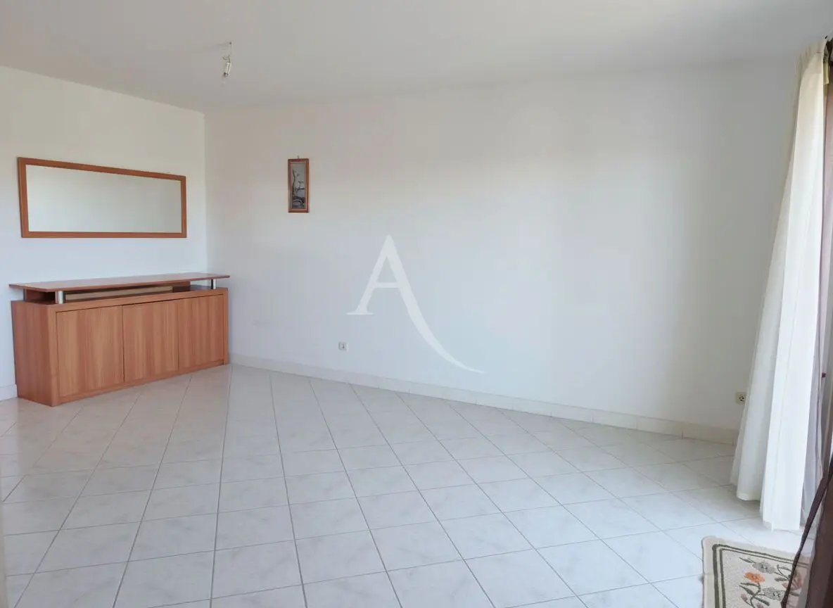 Appartement à vendre, 46m², Saintes