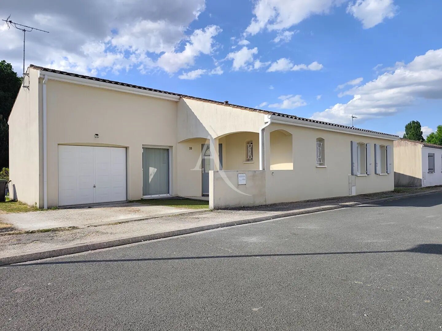 Maison à vendre, 101m², Chermignac