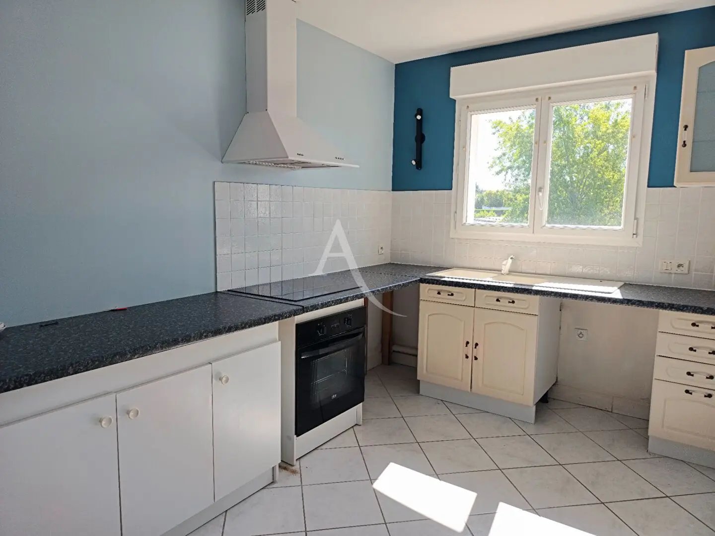 Appartement à vendre, 72m², Saintes