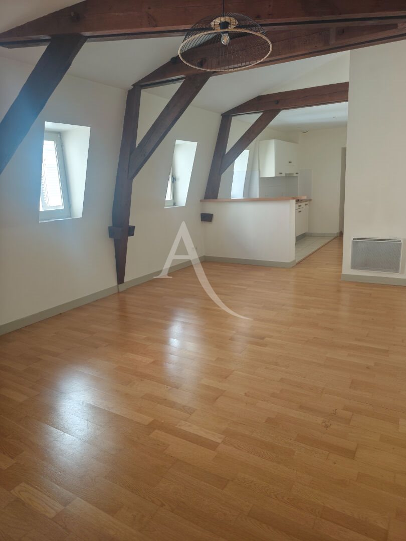 Appartement à louer, 50m², Saintes