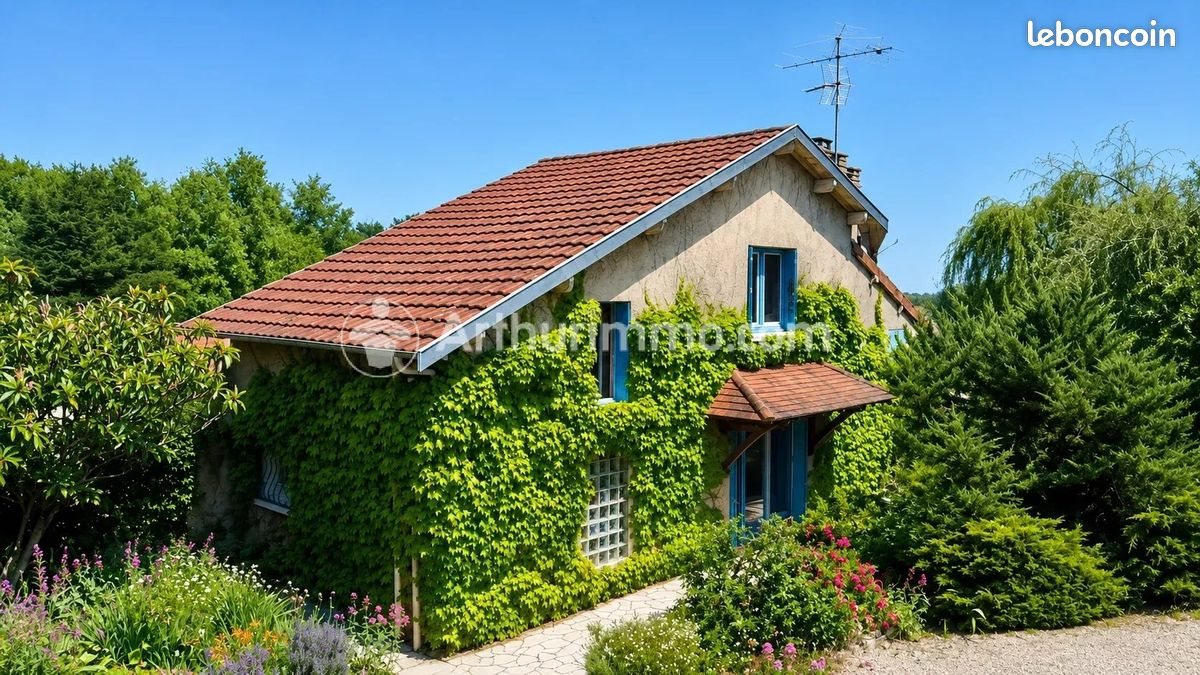 Maison à vendre, 101m², Neuvic