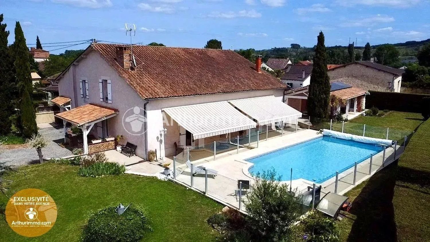 Maison à vendre, 206m², Saint-Léon-sur-l'Isle