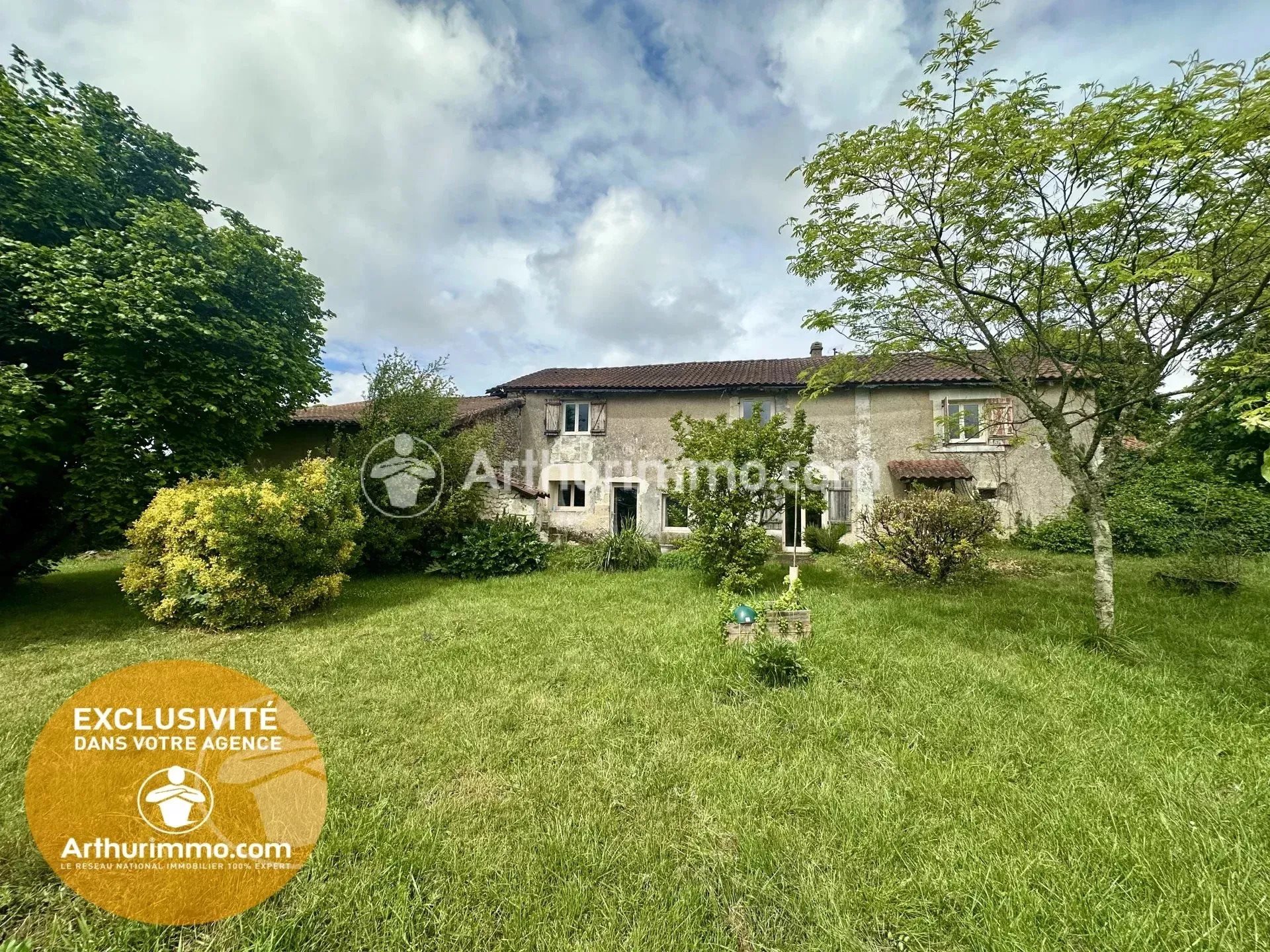 Maison à vendre, 170m², Mensignac