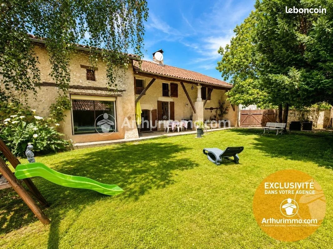 Maison à vendre, 136m², Douzillac