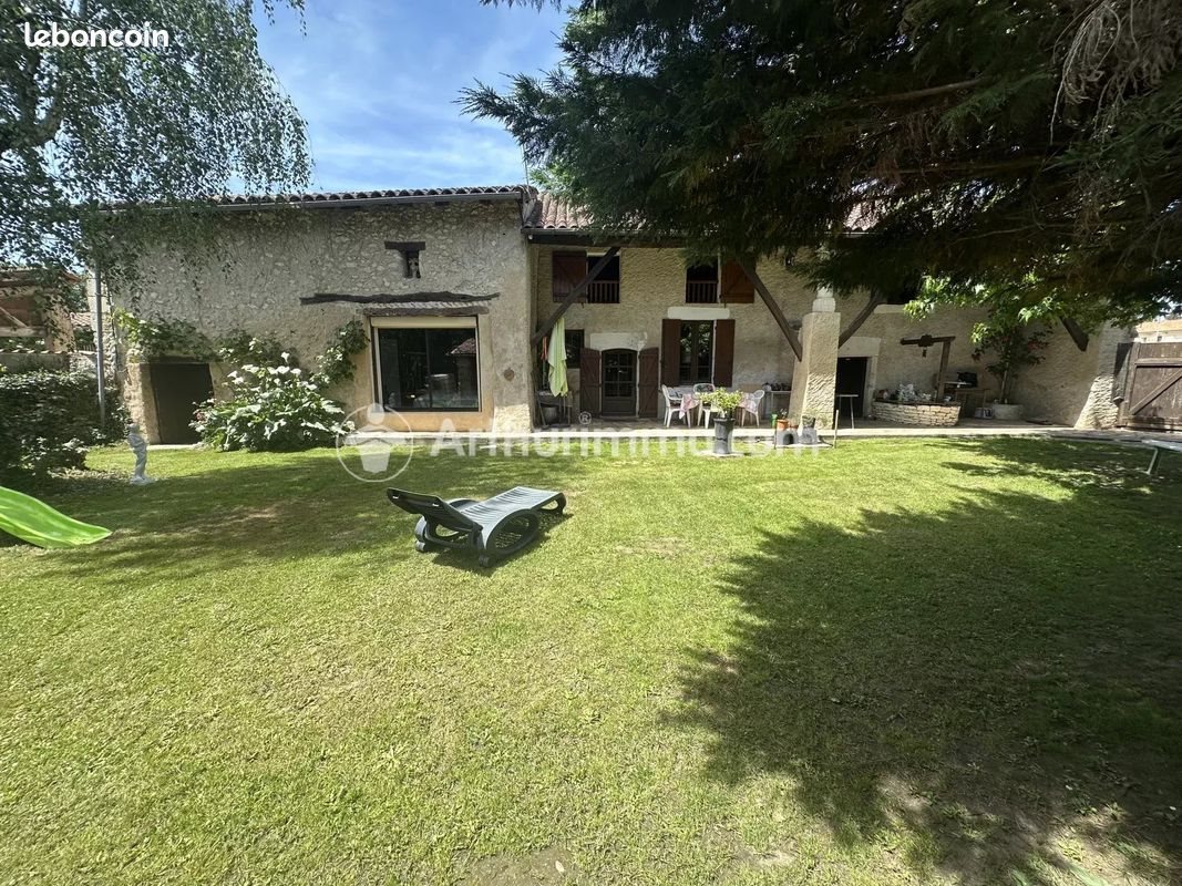 Maison à vendre, 136m², Douzillac