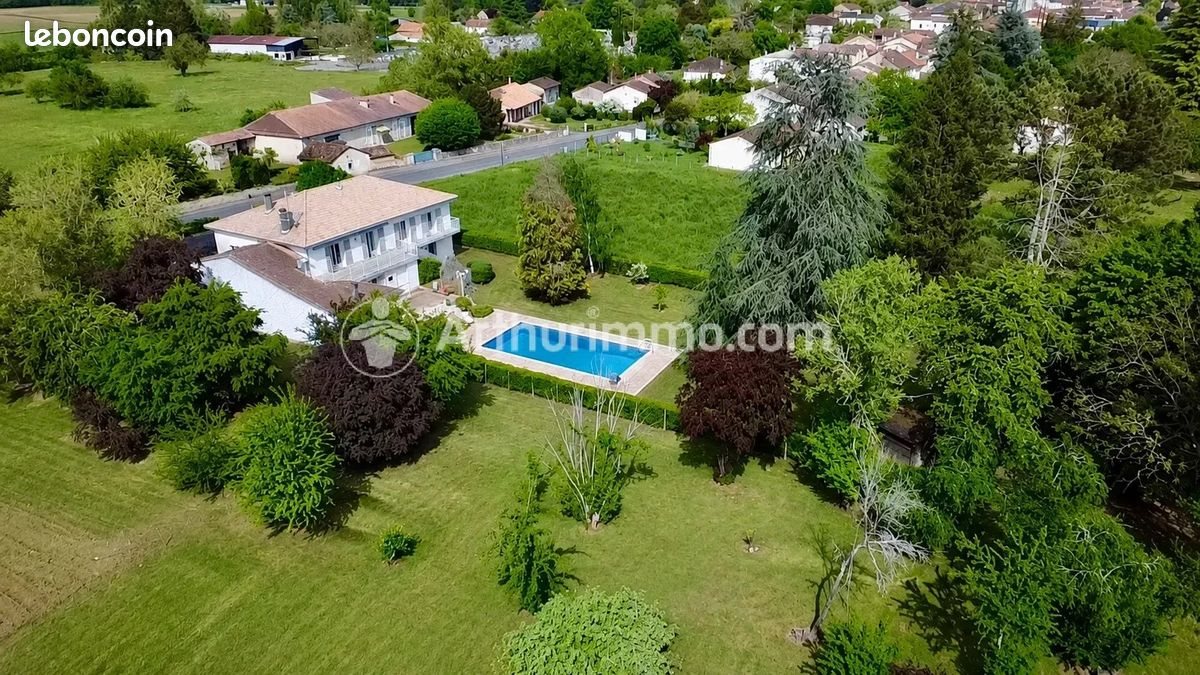 Maison à vendre, 355m², Neuvic