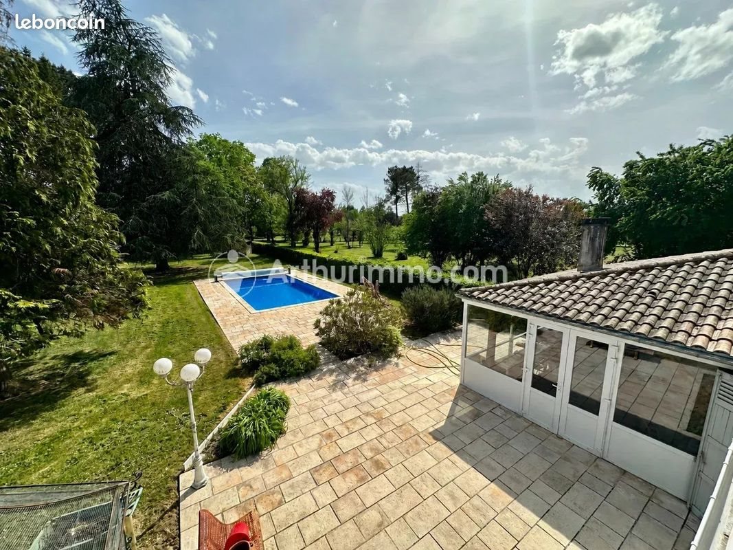 Maison à vendre, 355m², Neuvic