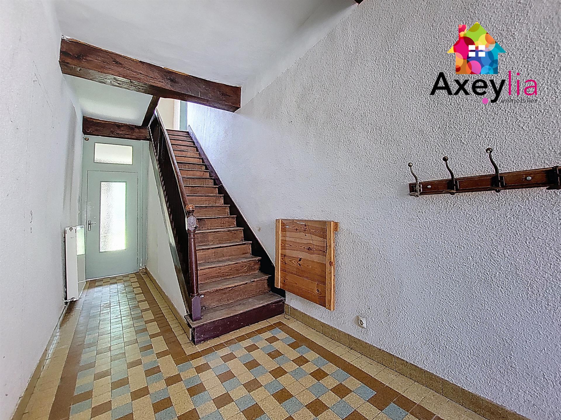 Maison à vendre, 205m², La Pacaudière